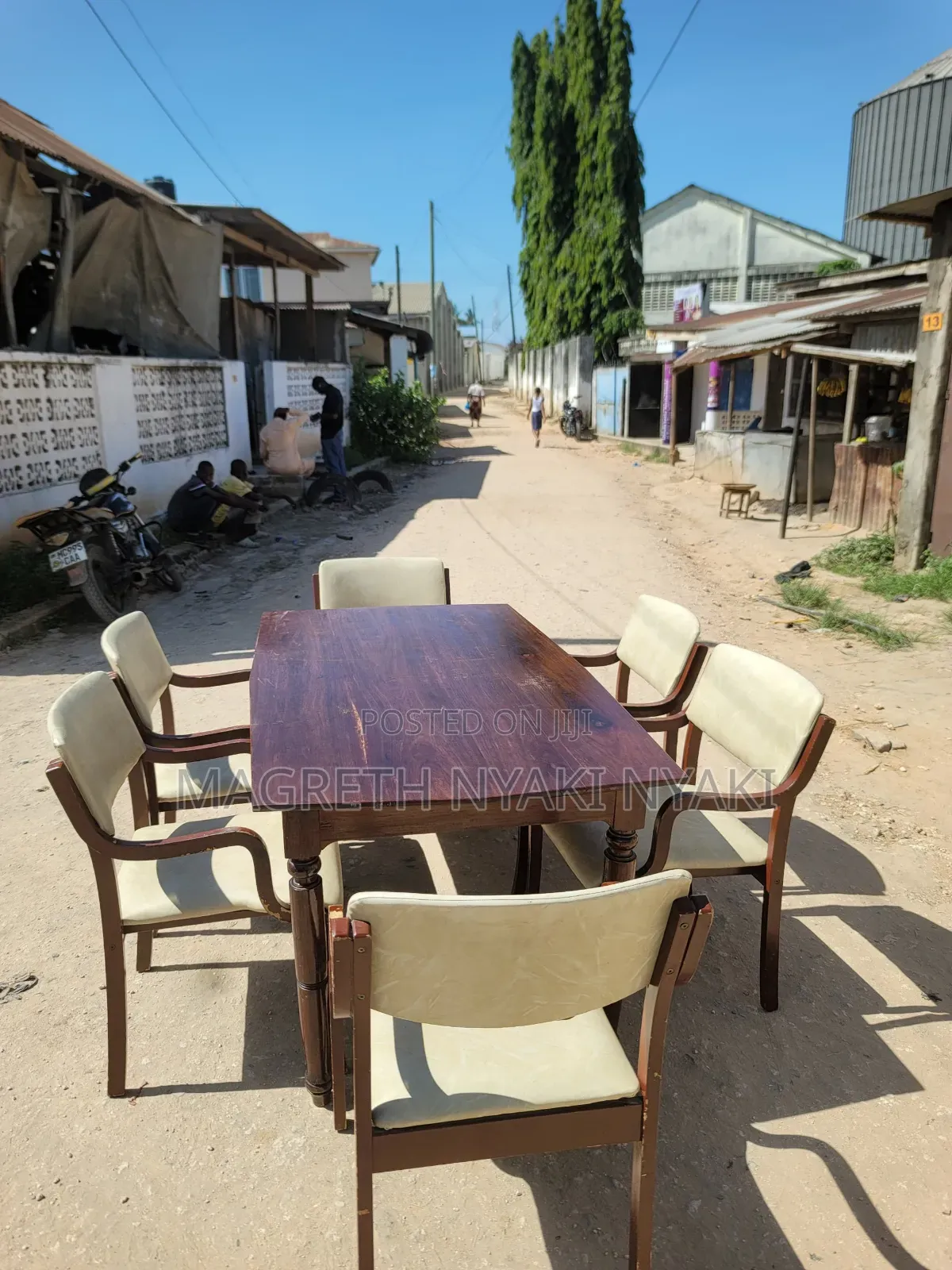 Dinning Table // Viti Sita // Mbao // Mninga //