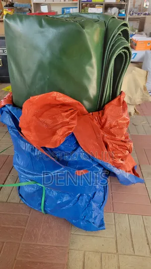 PVC Tarpaulin ( Maturubai Ya Kufunikia Mizigo) 6x10 Meters With 52kg