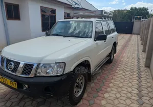 Nissan Patrol 2007 White