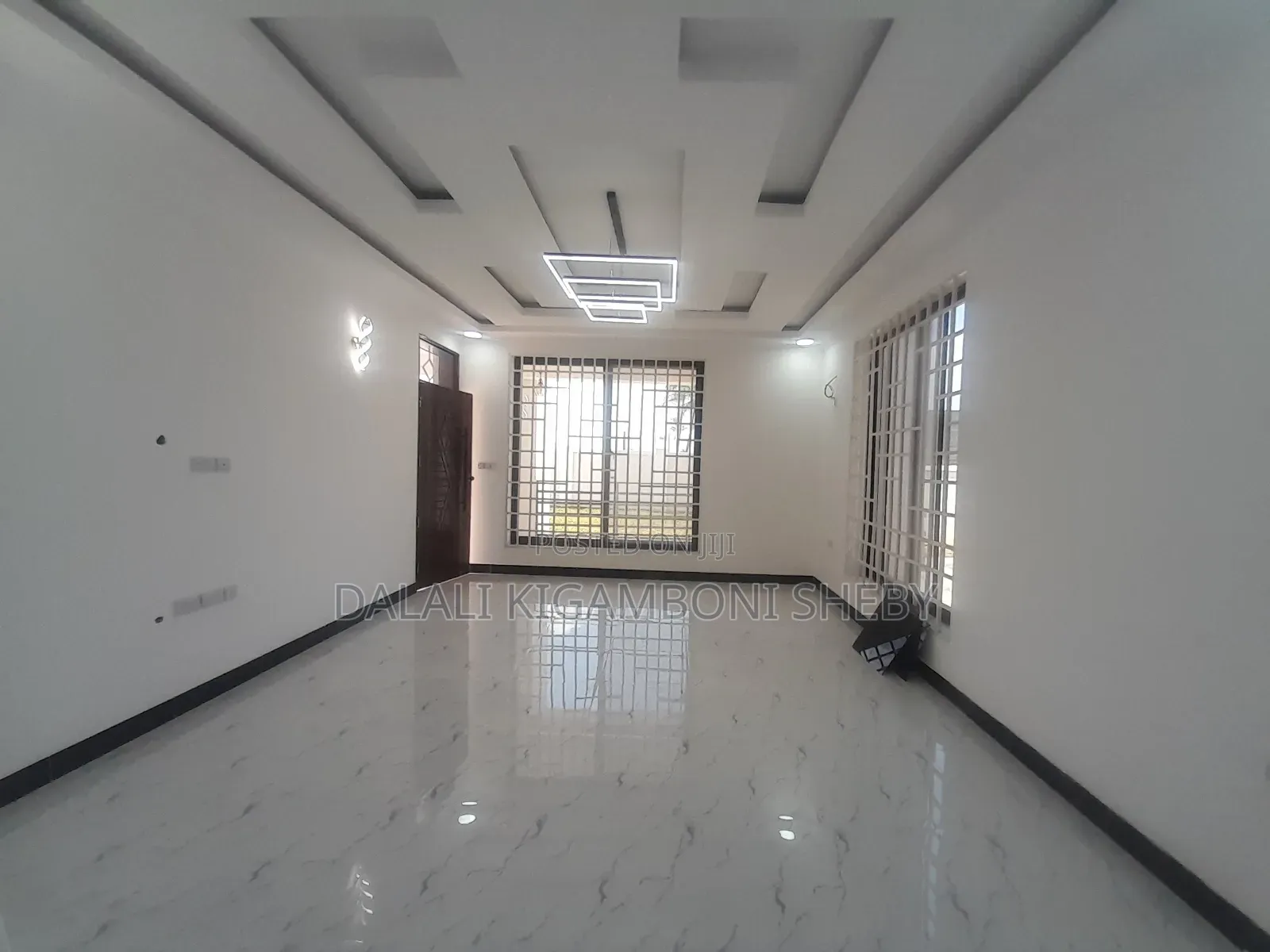 5bdrm House in Kigamboni Kisota for sale
