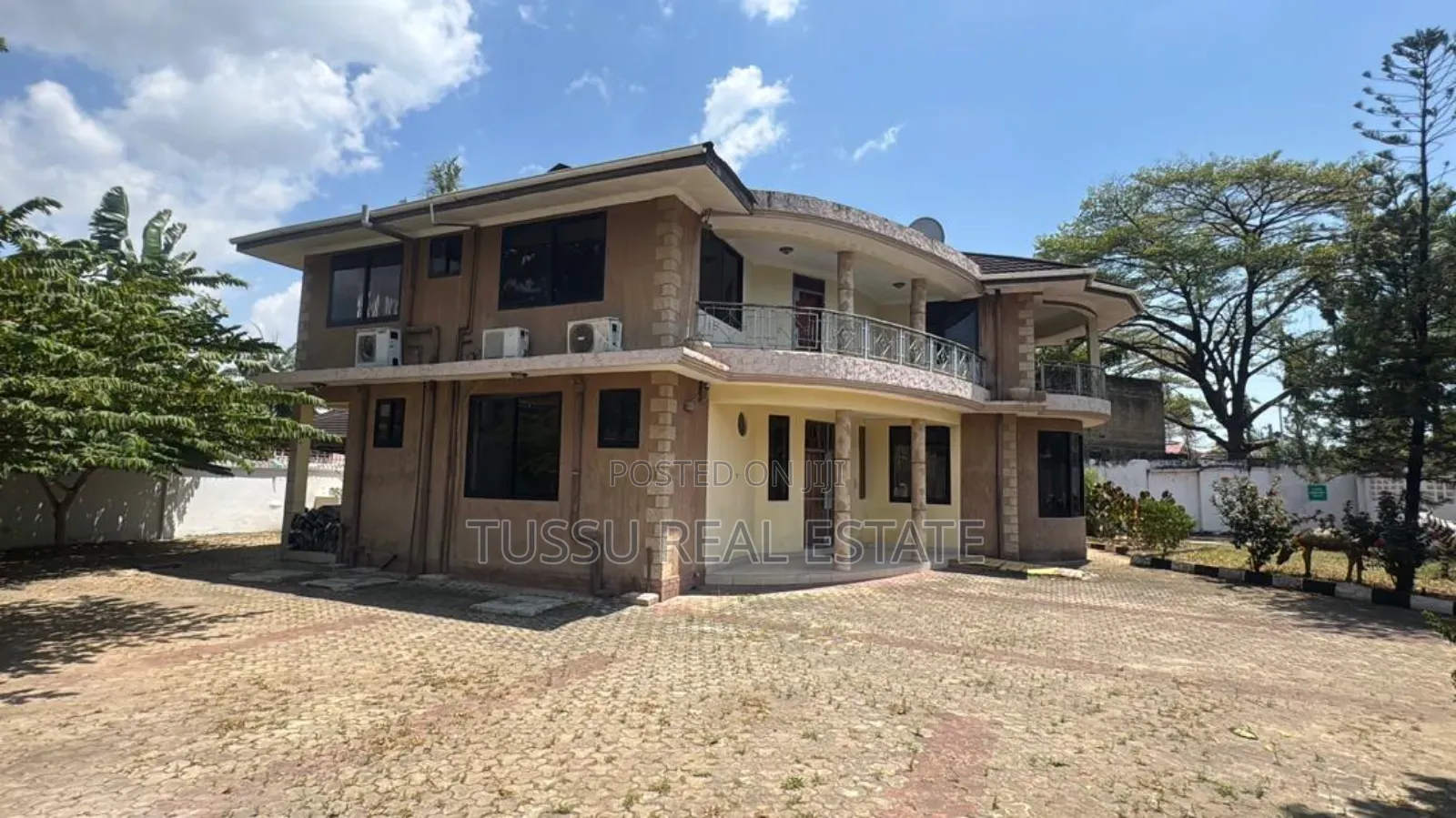 6bdrm House in Migombani Strt, Mikocheni for sale