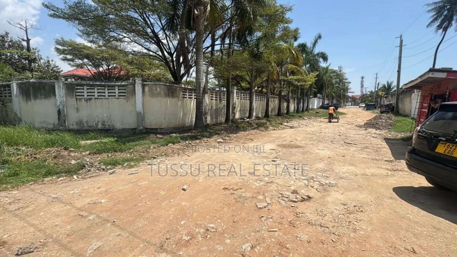 6bdrm House in Migombani Strt, Mikocheni for sale