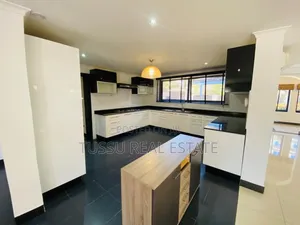 5bdrm House in Masaki for sale