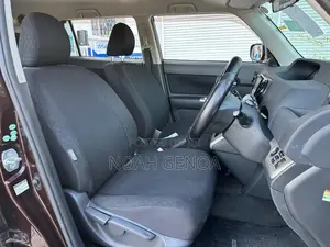 Toyota Corolla Rumion Hatchback 1.5 FWD 2009 Maroon