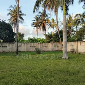 7bdrm House in Salasala, Kinondoni for rent