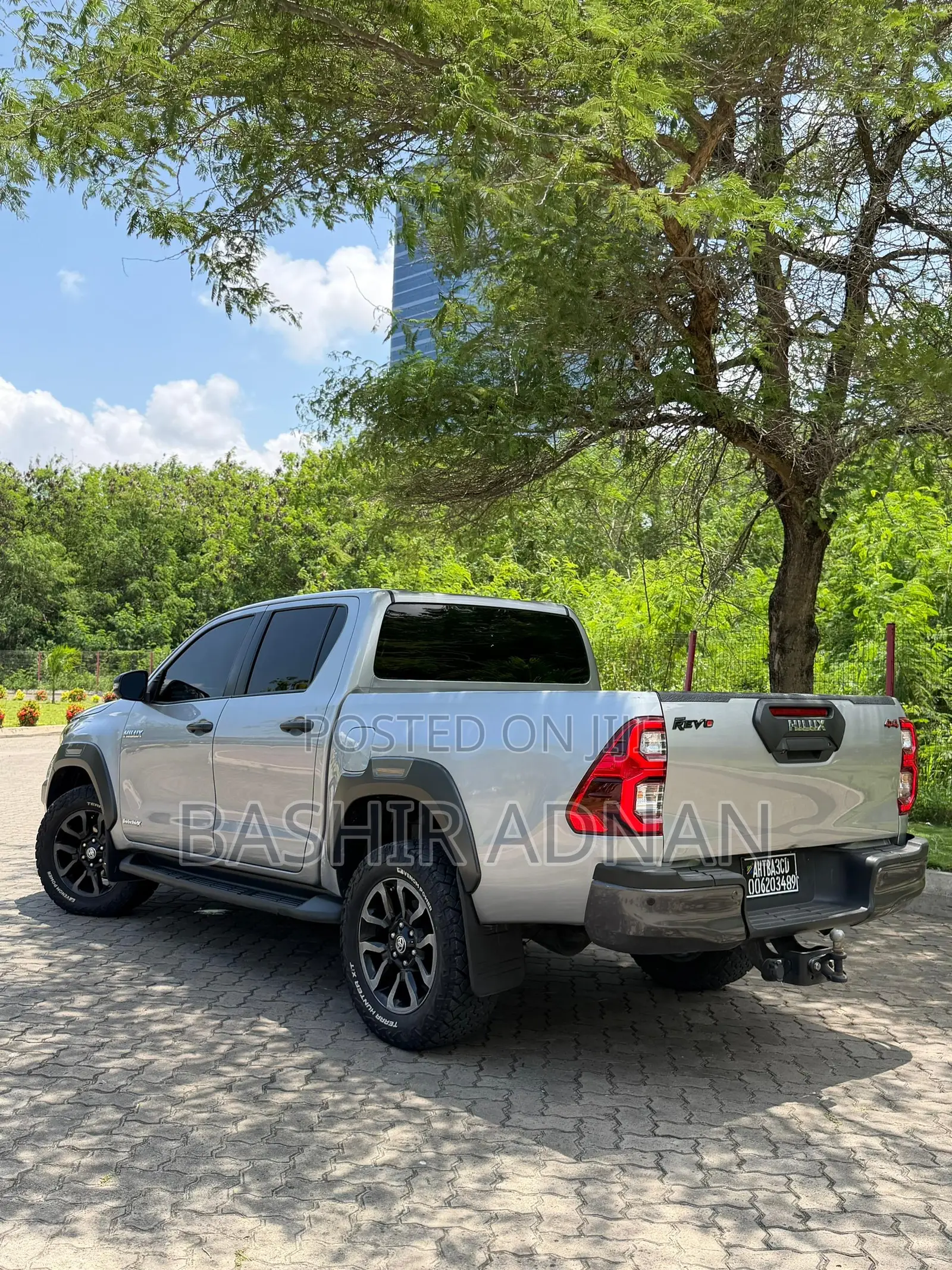 Toyota Hilux Revo Double Cab Deisel 2.8 AWD 2021 Silver