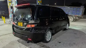 Toyota Vellfire 2010 White