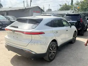 Toyota Harrier 2021 White