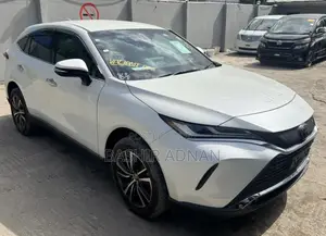 Toyota Harrier 2.0 2021 White