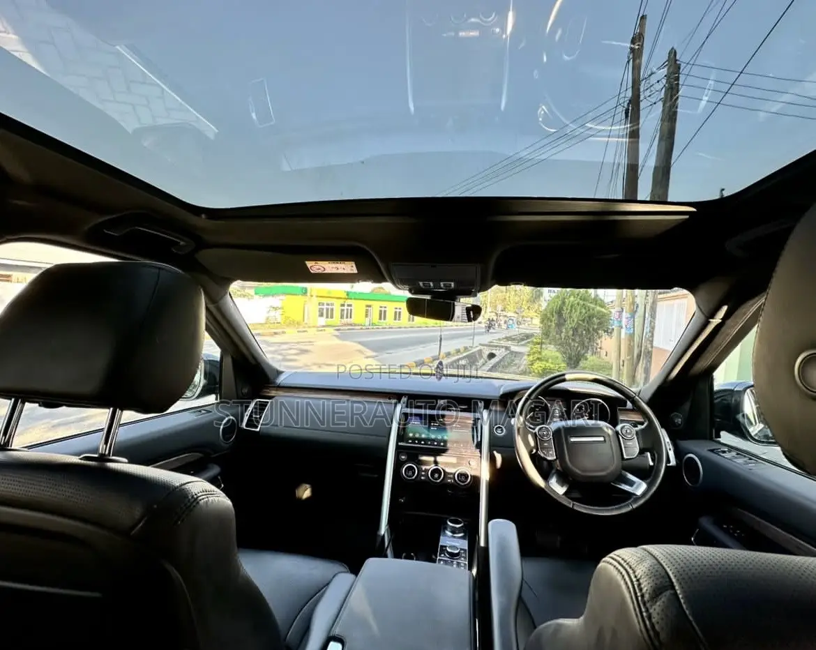 Land Rover Discovery 2018 Black