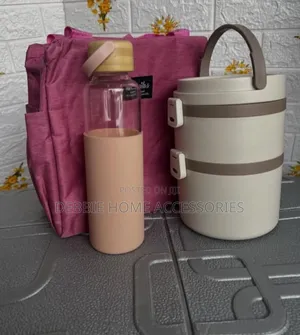 Set Of Lunch Box, Water Bottle And Insulated Lunch Bag