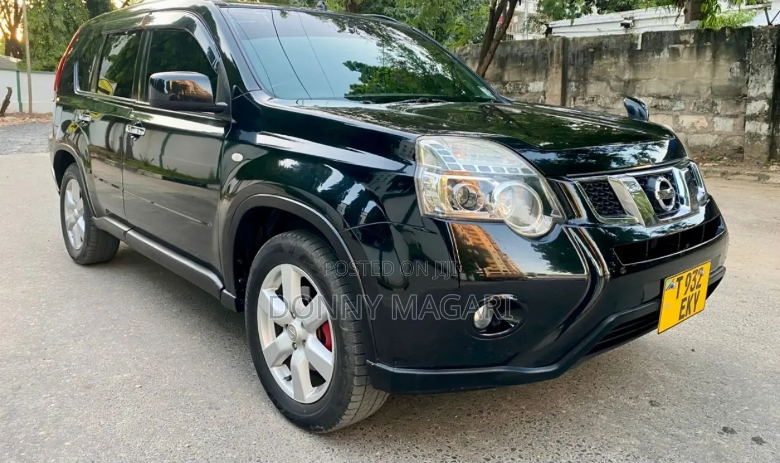 Nissan X-Trail 2012 Black