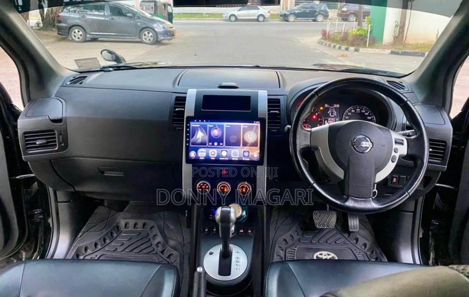 Nissan X-Trail 2012 Black