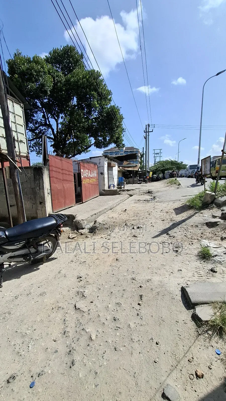 Plot 4 Investment Yard Factory It Look at Tarmac Main Road