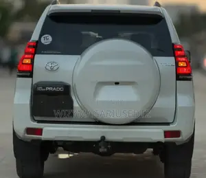 Toyota Land Cruiser Prado 2.8 2023 Ivory