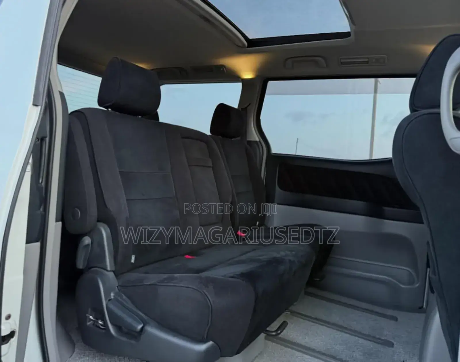 Toyota Alphard 2.4 Petrol AWD 2006 Pearl