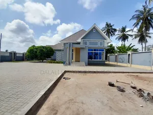 5bdrm House in Kigamboni Geza Ulole for rent