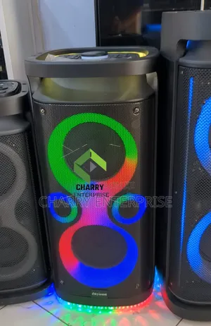 Skywood Portable Party Speaker Q7 With Mic for Outdoor and Indoor Use