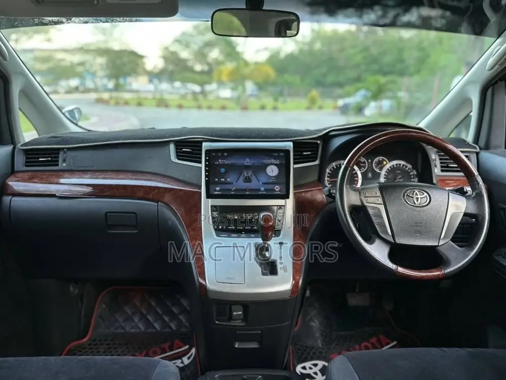 Toyota Vellfire 2011 White