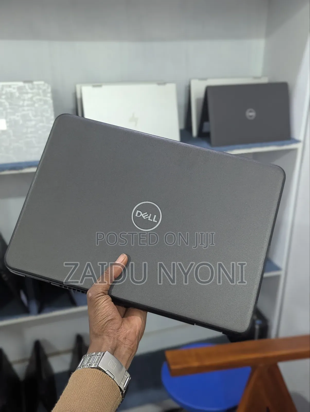 New Laptop Dell Vostro 3300 8GB Intel Core I5 SSD 256GB