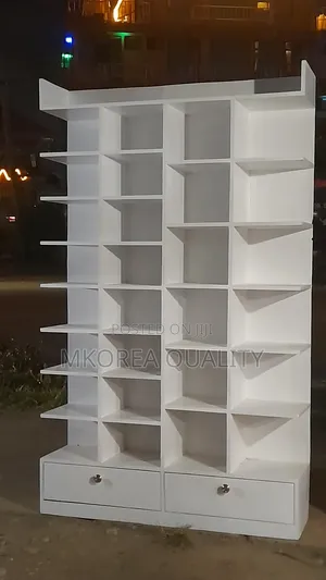 Shoeracks Kubwa Yakisasa