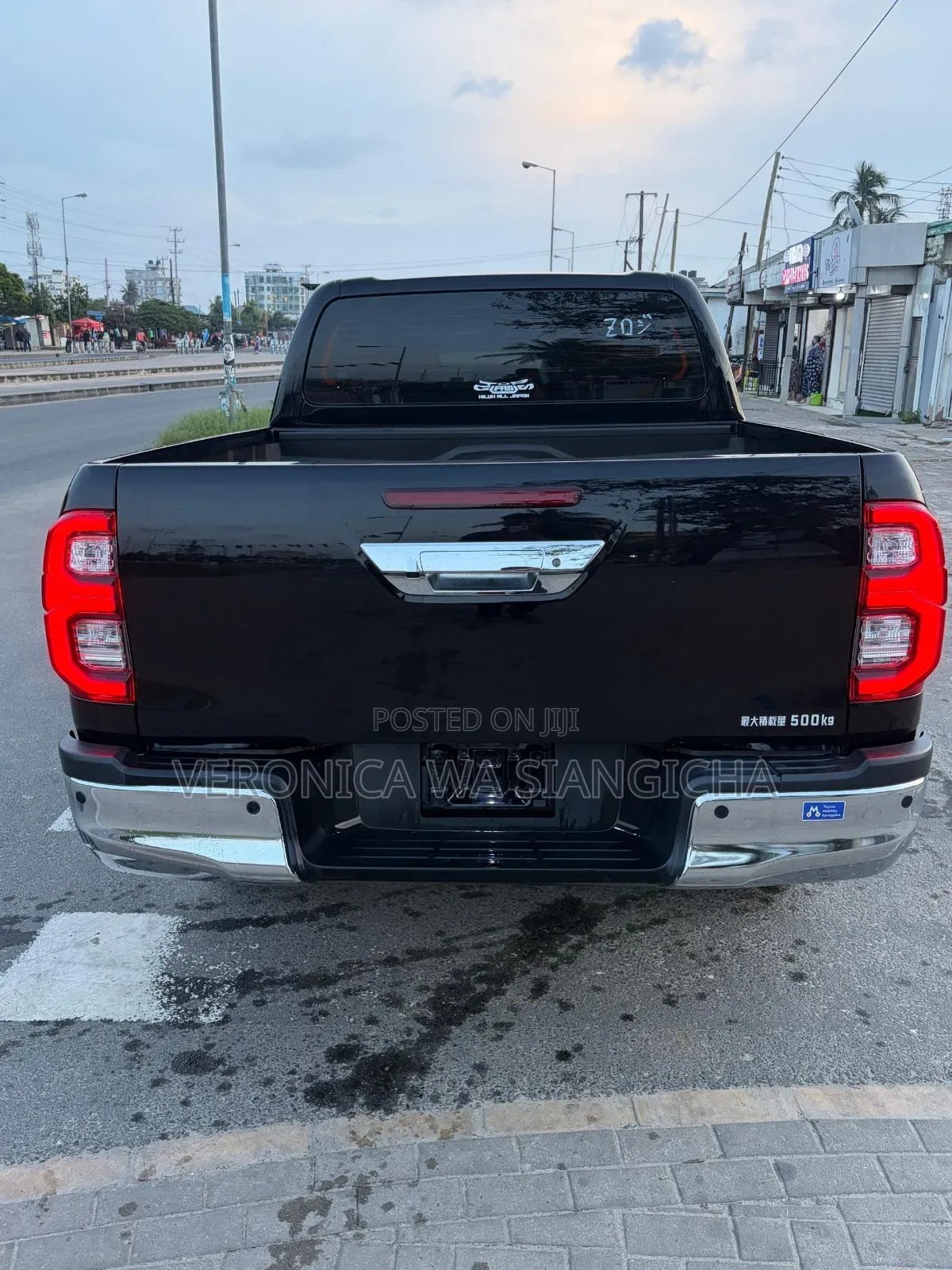 Toyota Hilux 2021 Black