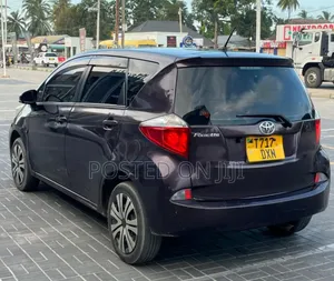 Toyota Ractis 2012 Black