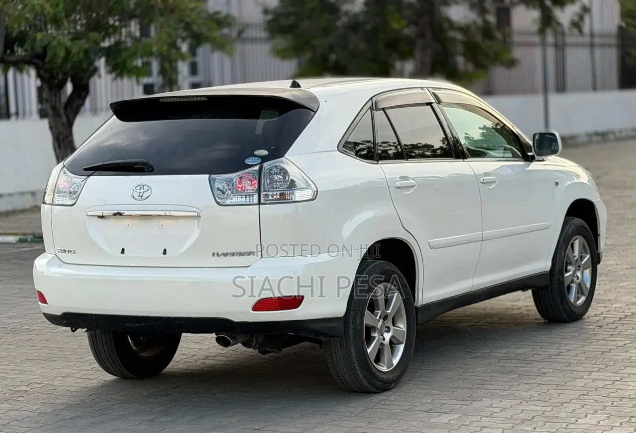 Toyota Harrier 2007 White