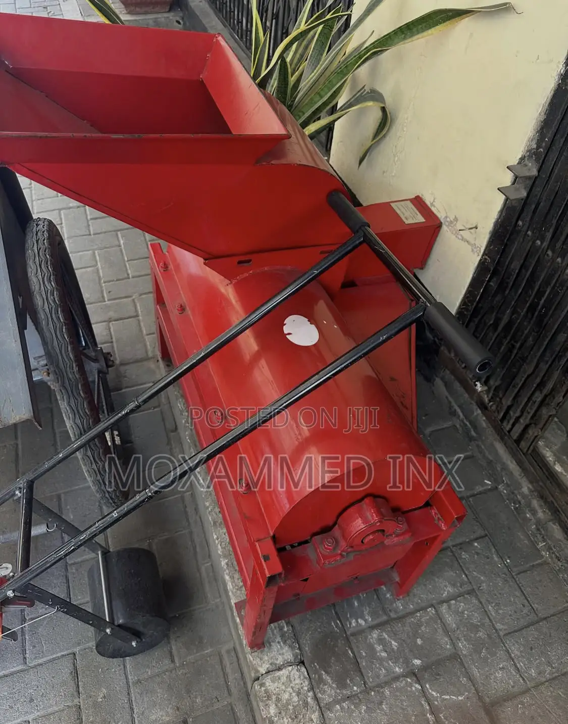 Portable Corn Thresher Machine 3-4 Tons Per Hour.