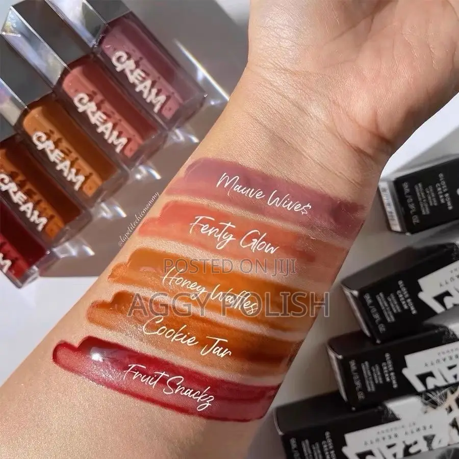 Fenty Beauty Gloss Bomb Cream