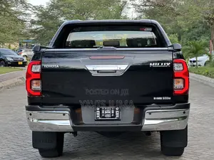 Toyota Hilux 2020 Black
