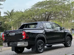 Toyota Hilux 2020 Black