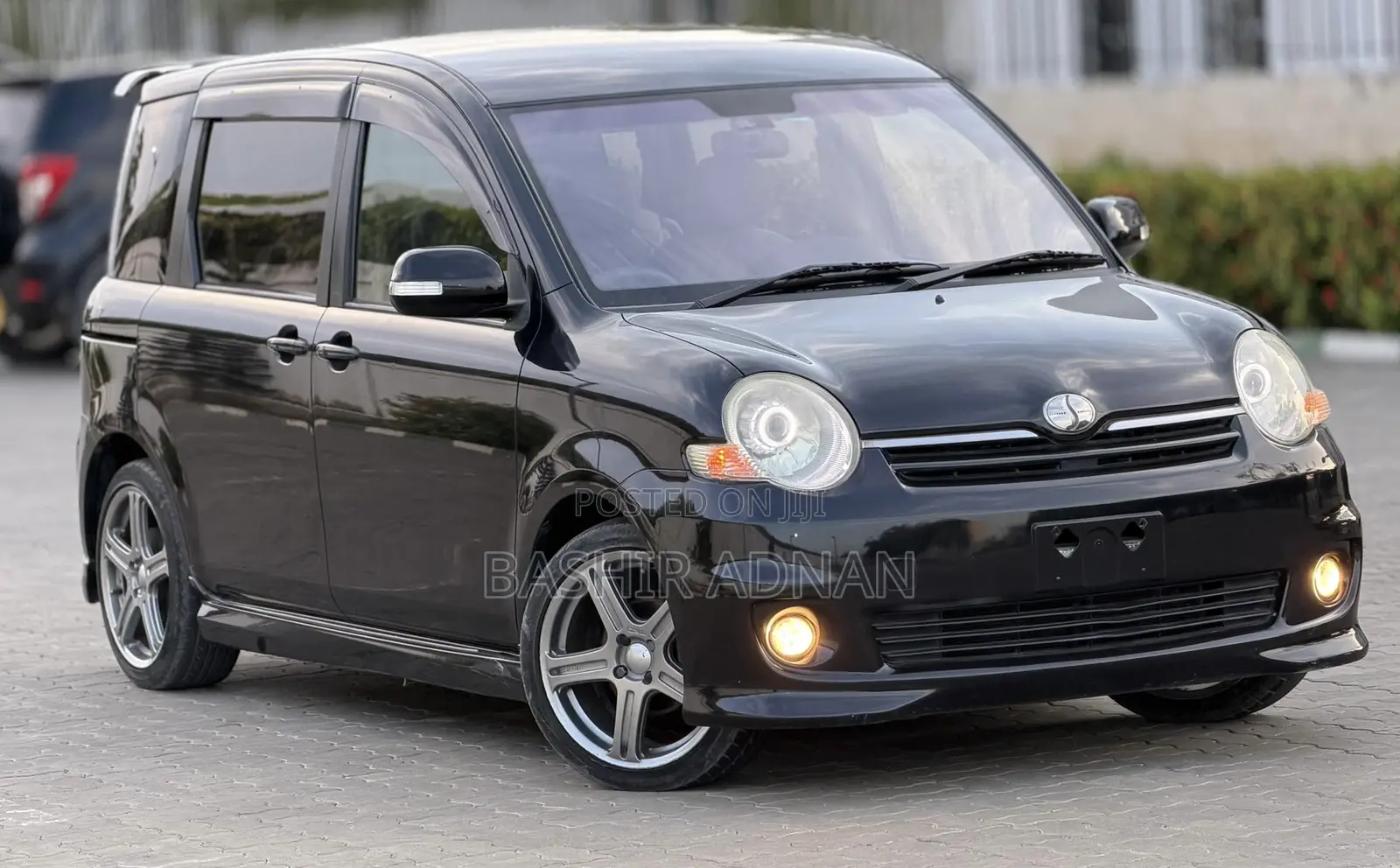 Toyota Sienta 1.5 FWD 2008 Black