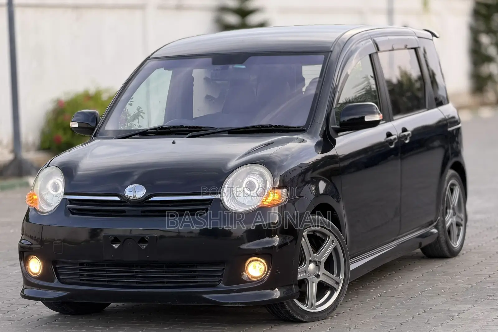 Toyota Sienta 1.5 FWD 2008 Black