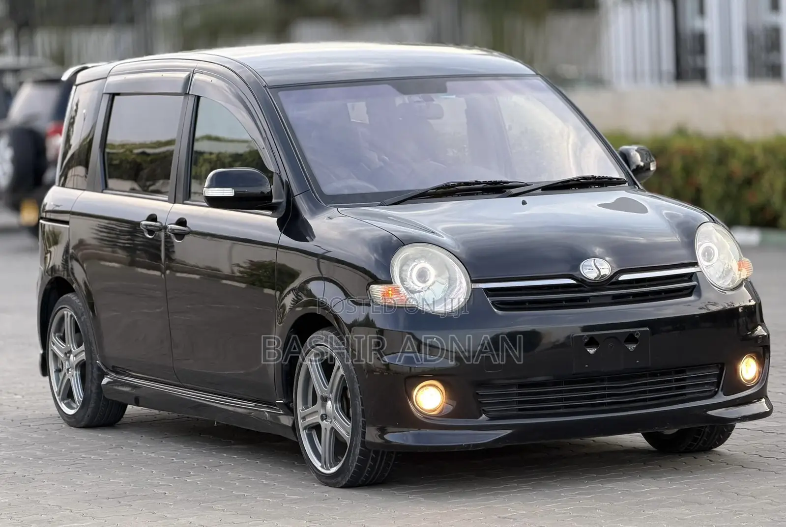 Toyota Sienta 1.5 FWD 2008 Black