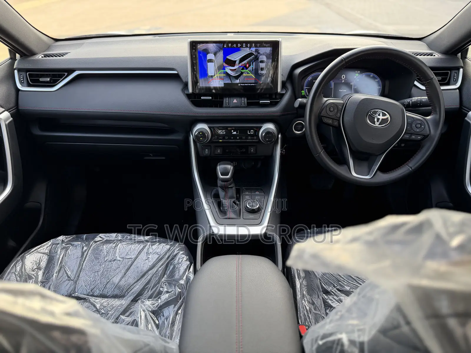 Toyota RAV4 Plug-In Hybrid 2025 Silver