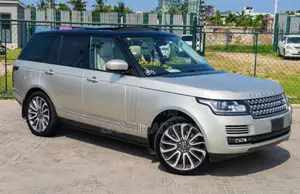 Land Rover Range Rover Vogue 2015 Gold