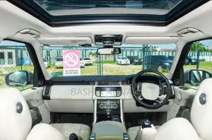 Land Rover Range Rover Vogue 2015 Gold
