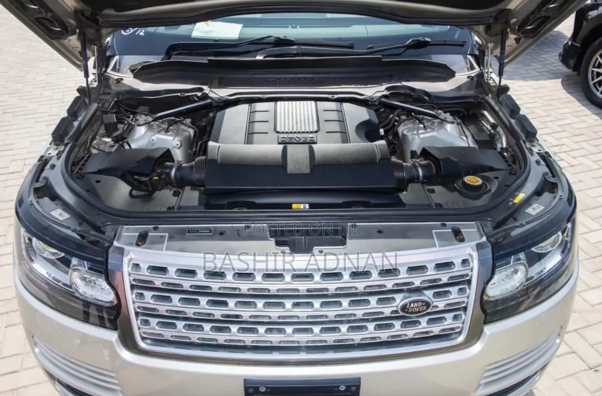 Land Rover Range Rover Vogue 2015 Gold