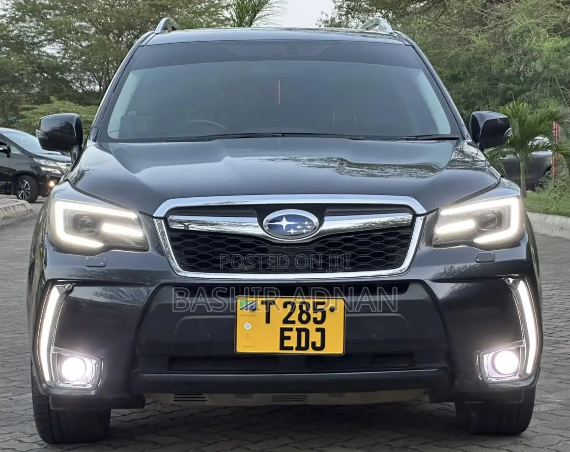 Subaru Forester 2.0XT Premium 4dr SUV AWD (2.0L 4cyl Turbo CVT) 2014