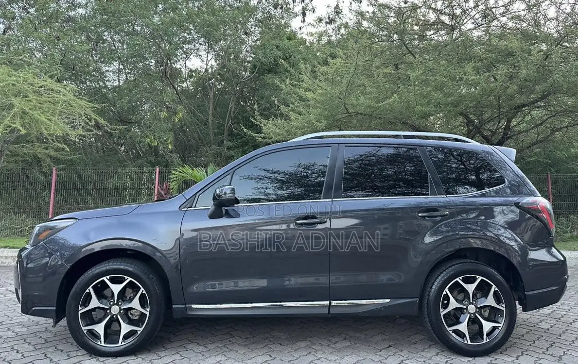 Subaru Forester 2.0XT Premium 4dr SUV AWD (2.0L 4cyl Turbo CVT) 2014