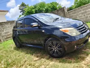 Toyota IST 2005 Black