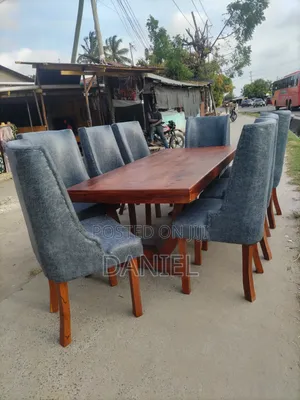 Dining Table Ya Watu Nane Wood Color