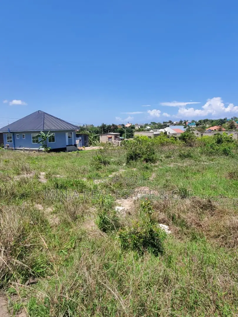 Plot for Sale Mbopo Opposite DDC Side.
