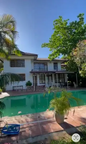 5bdrm House in Oyster Bay for sale