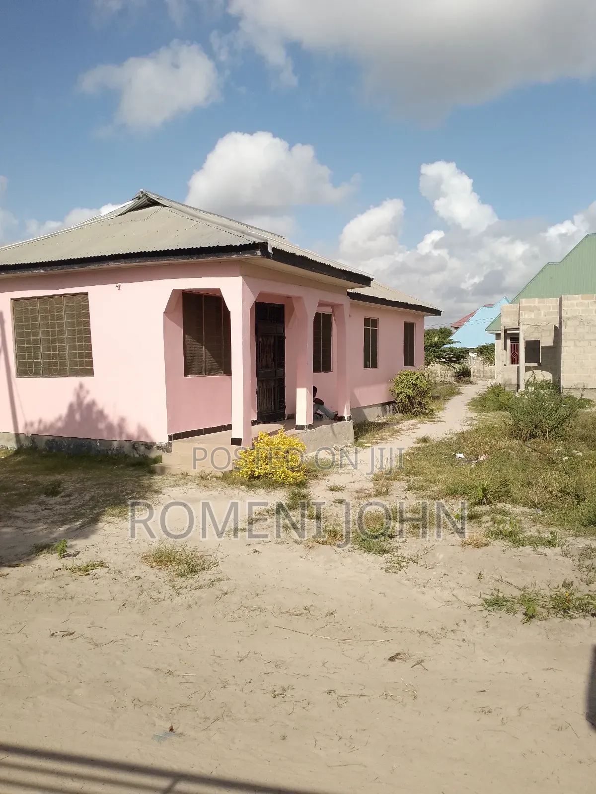 4bdrm House in Tanzania Daresalaam, Ilala for sale