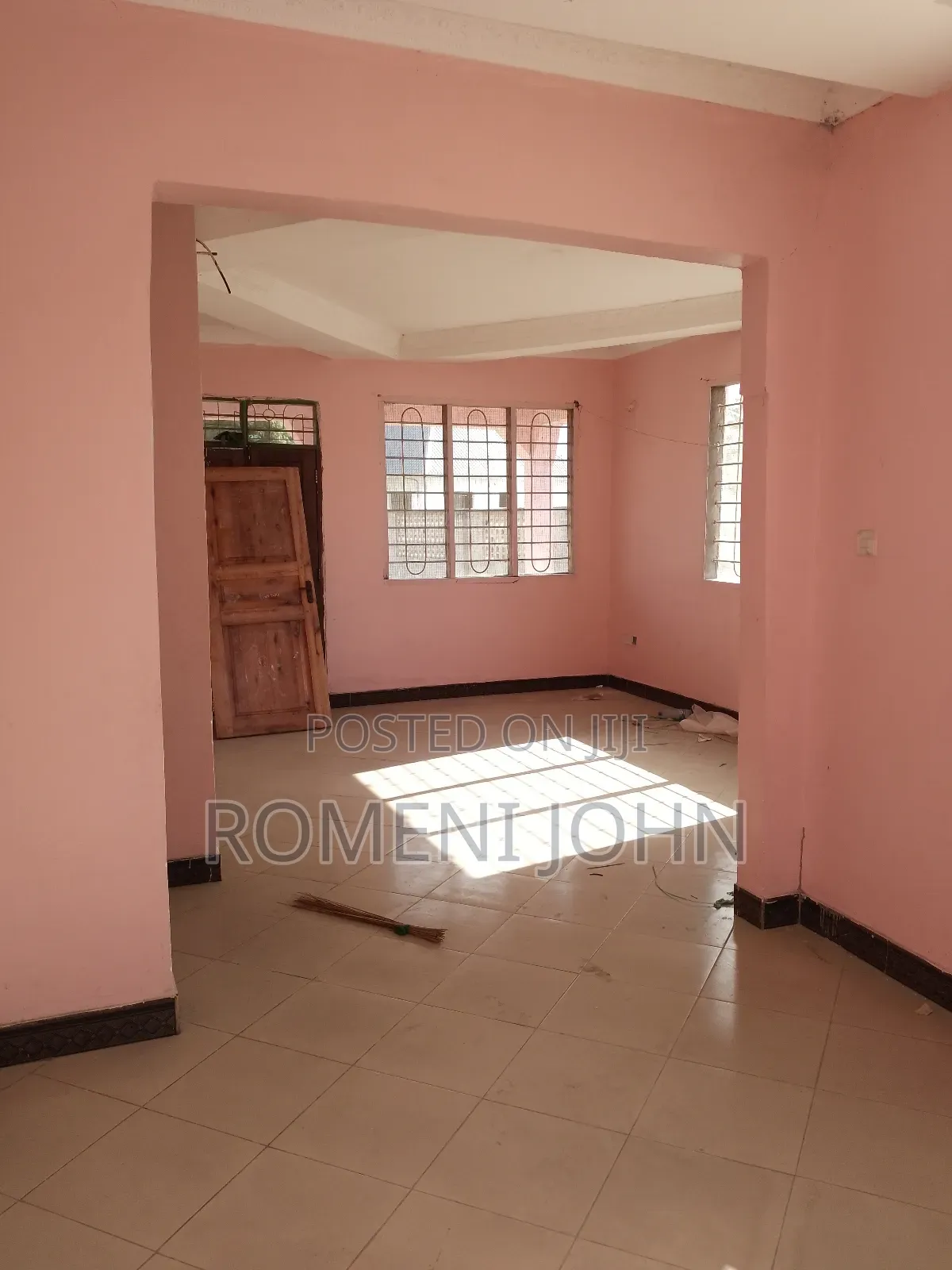 4bdrm House in Tanzania Daresalaam, Ilala for sale