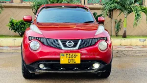 Nissan Juke SV 2012 Red