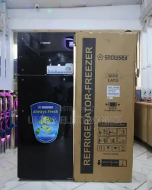 Snowsea Black Fridge With Handles/ Yenye Mishikio