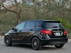 Mercedes-Benz B-Class 2013 Matt Black